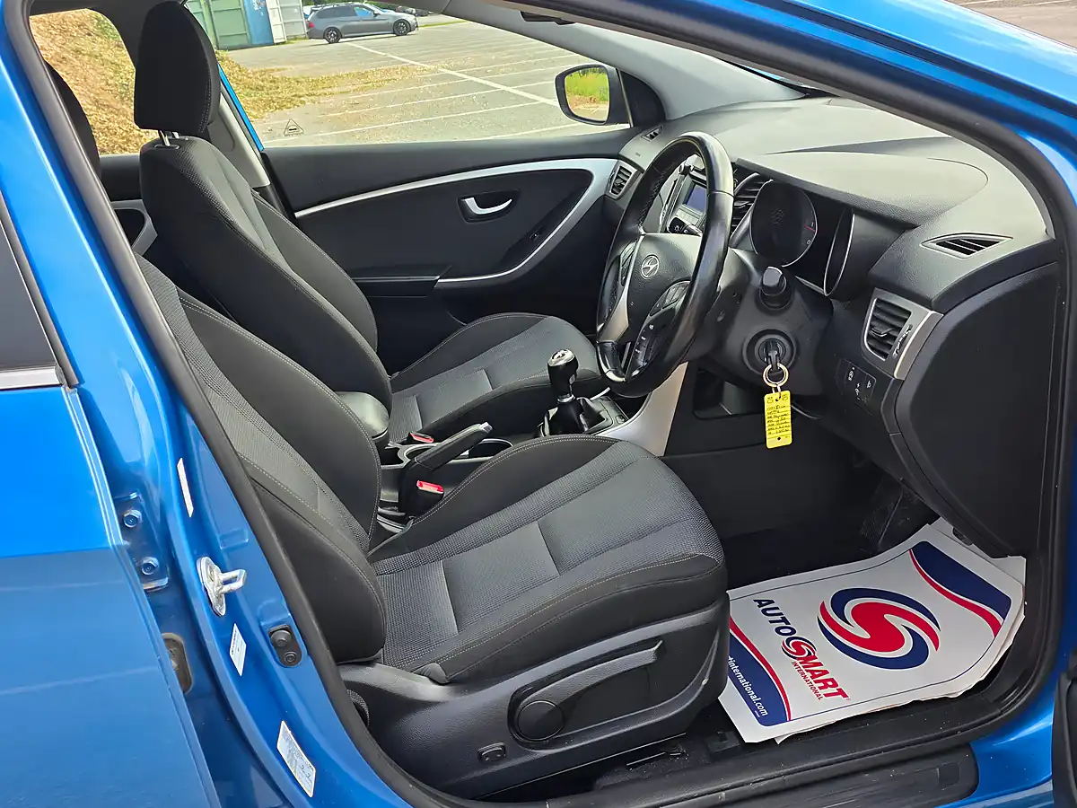Used 2016 Hyundai I30 Se Ara Blue - Interior and Exterior details 13
