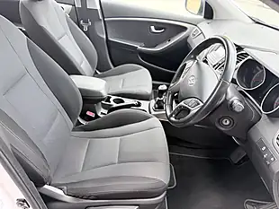 Used 2016 Hyundai I30 Se Blue Drive 5DR White - Interior and Exterior details 20