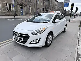 Used 2016 Hyundai I30 Se Blue Drive 5DR White - Interior and Exterior details 3