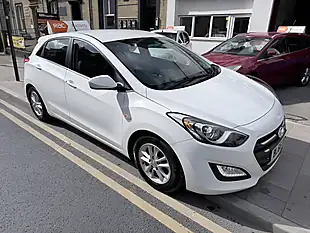 Used 2016 Hyundai I30 Se Blue Drive 5DR White - Interior and Exterior details 6