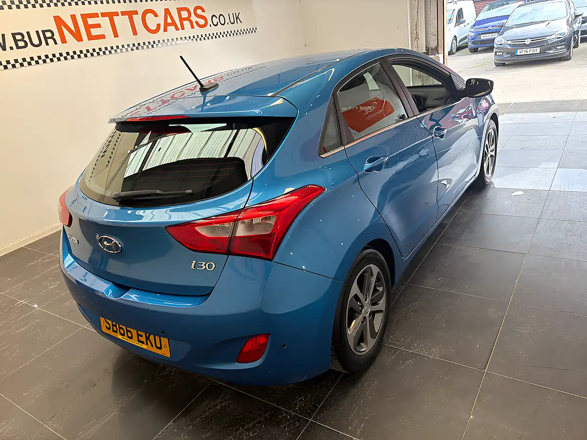 Used 2016 Hyundai i30 Se Nav Blue Drive Blue - Interior and Exterior details 18