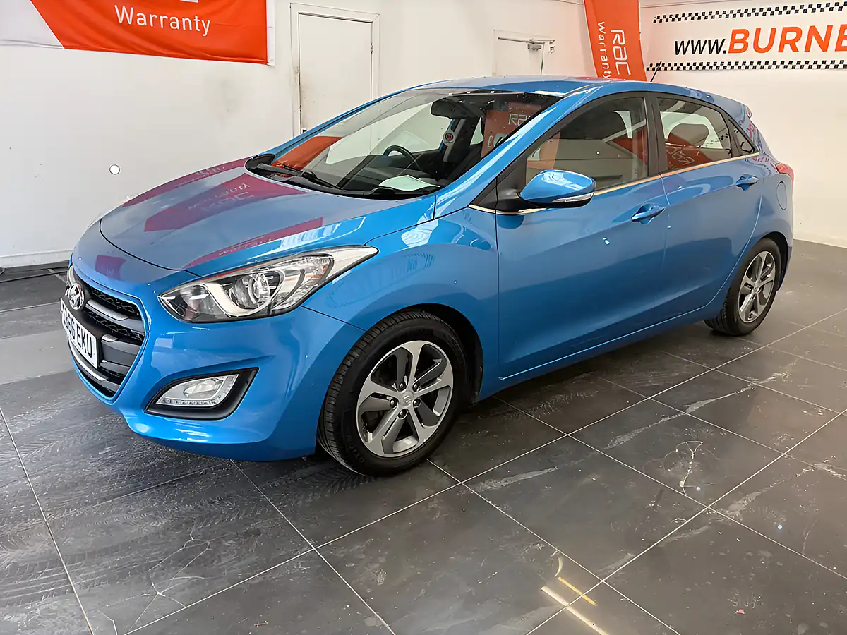 Used 2016 Hyundai i30 Se Nav Blue Drive Blue - Interior and Exterior details 6