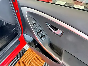 Used 2016 Hyundai I30 Se Red - Interior and Exterior details 17