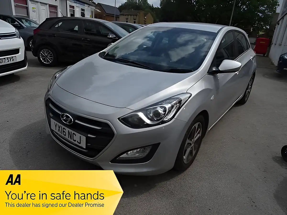 Used 2016 Hyundai I30 Se Silver - Front View
