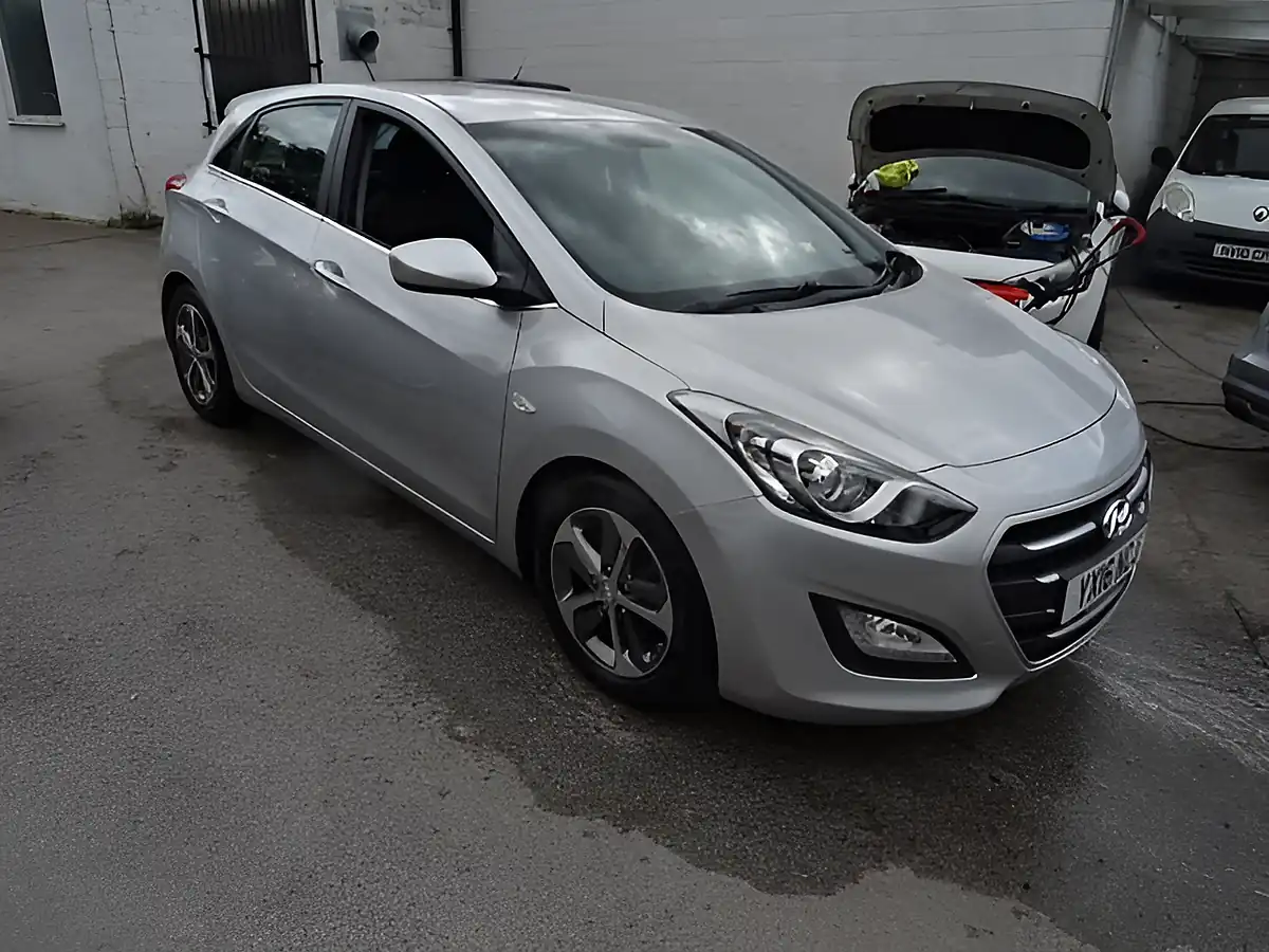Used 2016 Hyundai I30 Se Silver - Interior and Exterior details 18