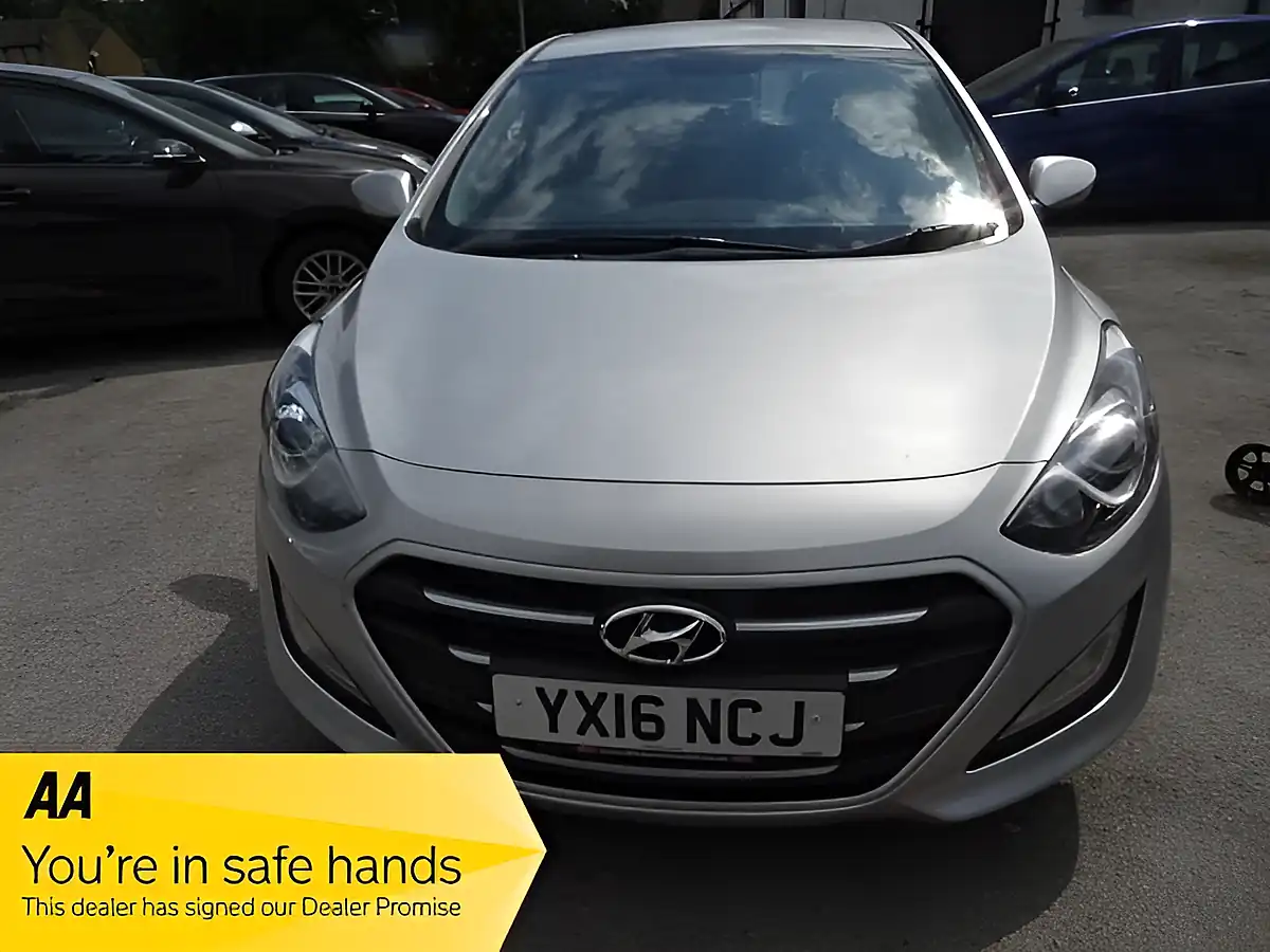 Used 2016 Hyundai I30 Se Silver - Interior and Exterior details 2