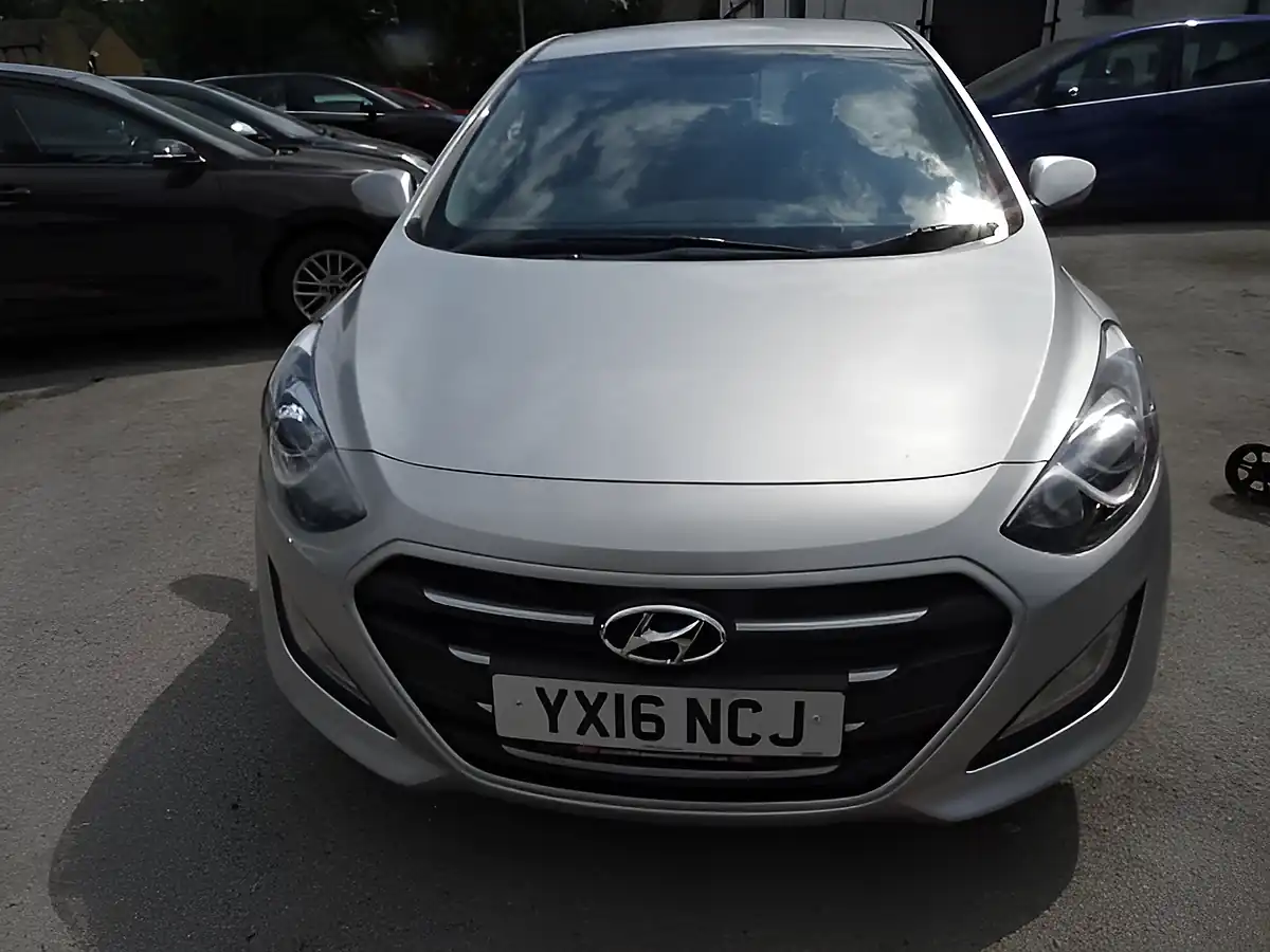 Used 2016 Hyundai I30 Se Silver - Interior and Exterior details 5
