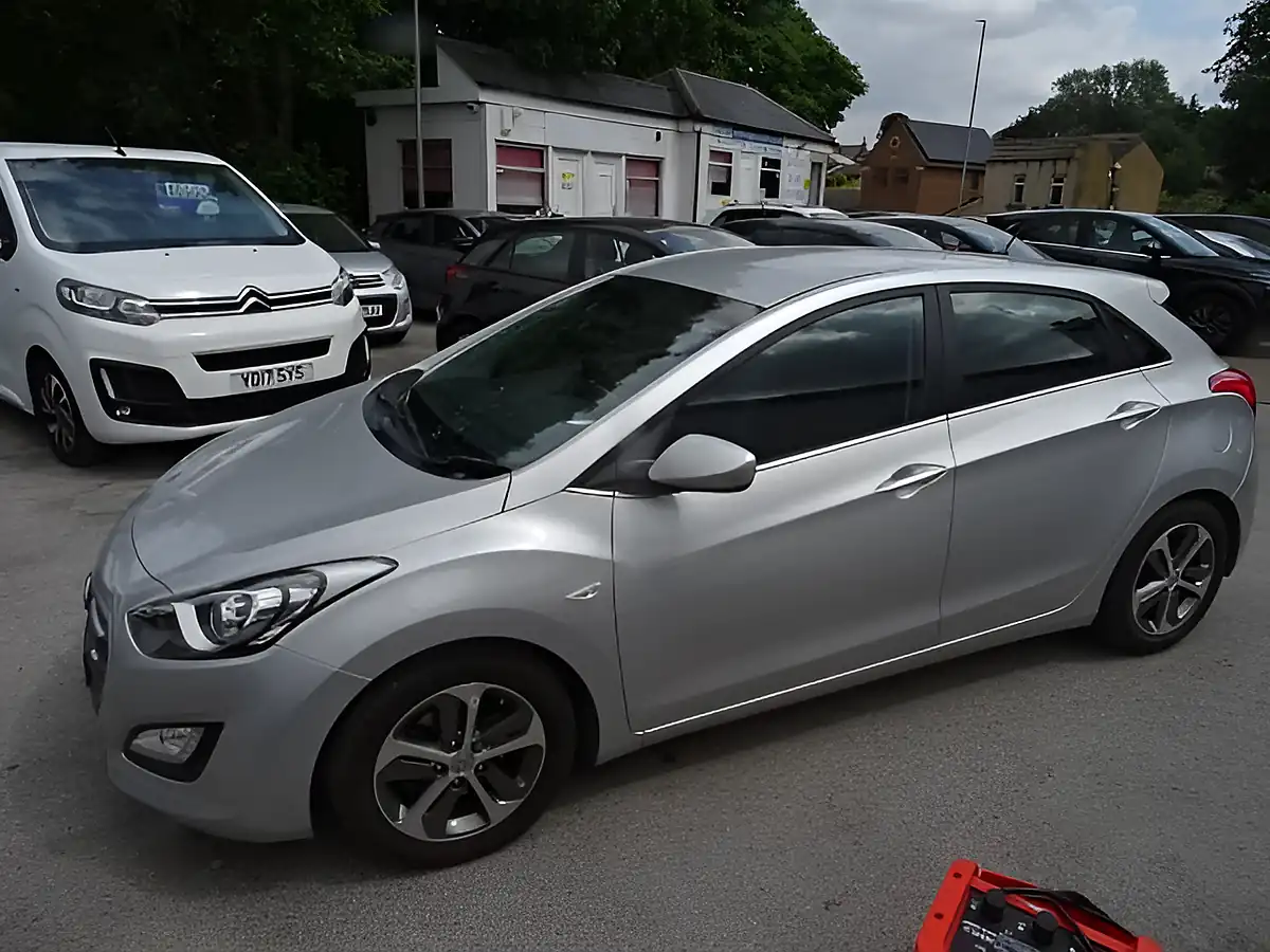 Used 2016 Hyundai I30 Se Silver - Interior and Exterior details 9