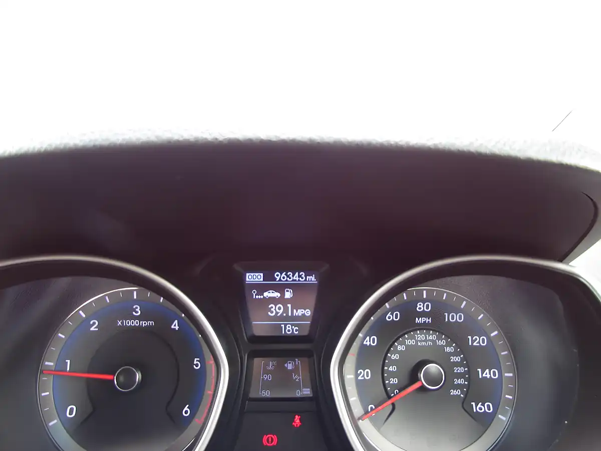 Used 2016 Hyundai i30 Se Silver - Interior and Exterior details 13