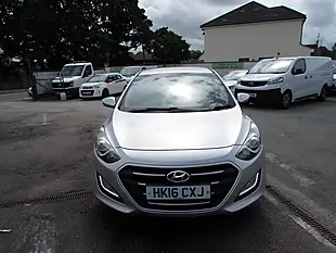 Used 2016 Hyundai i30 Se Silver - Interior and Exterior details 2