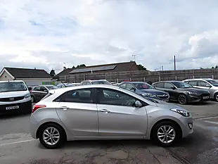 Used 2016 Hyundai i30 Se Silver - Interior and Exterior details 8