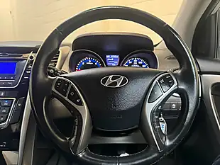 Used 2016 Hyundai i30 Se Silver - Interior and Exterior details 18