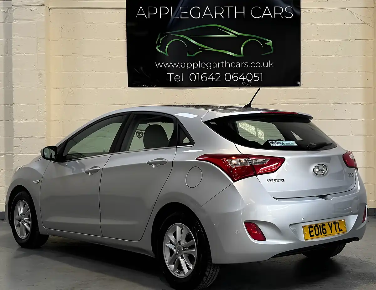 Used 2016 Hyundai i30 Se Silver - Interior and Exterior details 4