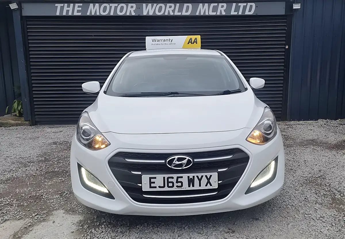 Used 2016 Hyundai I30 Se White - Interior and Exterior details 2