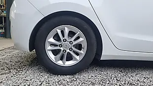 Used 2016 Hyundai I30 Se White - Interior and Exterior details 20