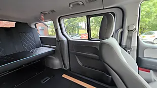 Used 2016 Hyundai i800 Se Silver - Interior and Exterior details 12