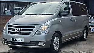 Used 2016 Hyundai i800 Se Silver - Interior and Exterior details 3