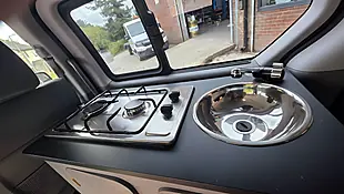 Used 2016 Hyundai i800 Se Silver - Interior and Exterior details 9