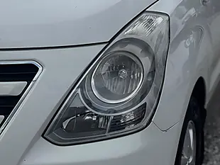 Used 2016 Hyundai i800 Se White - Interior and Exterior details 17