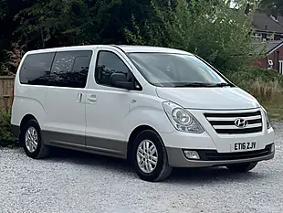 Used 2016 Hyundai i800 Se White - Interior and Exterior details 3