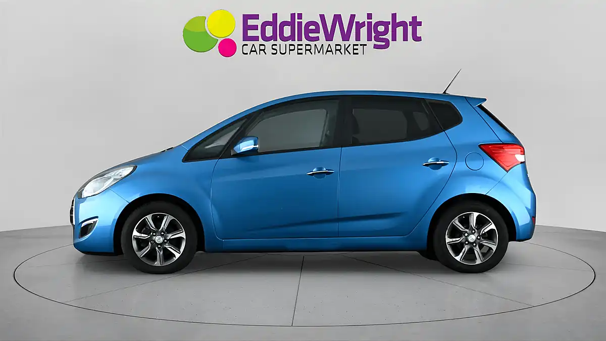 Used 2016 Hyundai ix20 Blue Drive Premium Blue - Interior and Exterior details 4