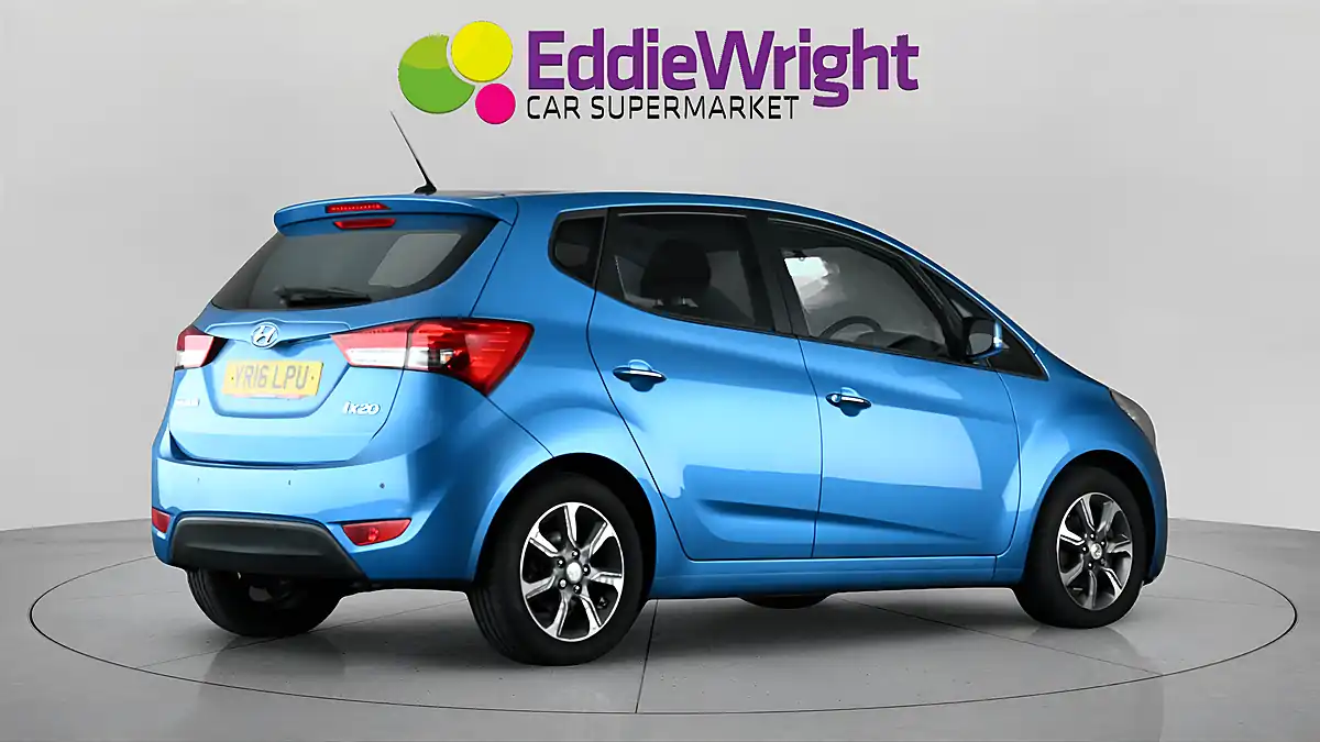Used 2016 Hyundai ix20 Blue Drive Premium Blue - Interior and Exterior details 7