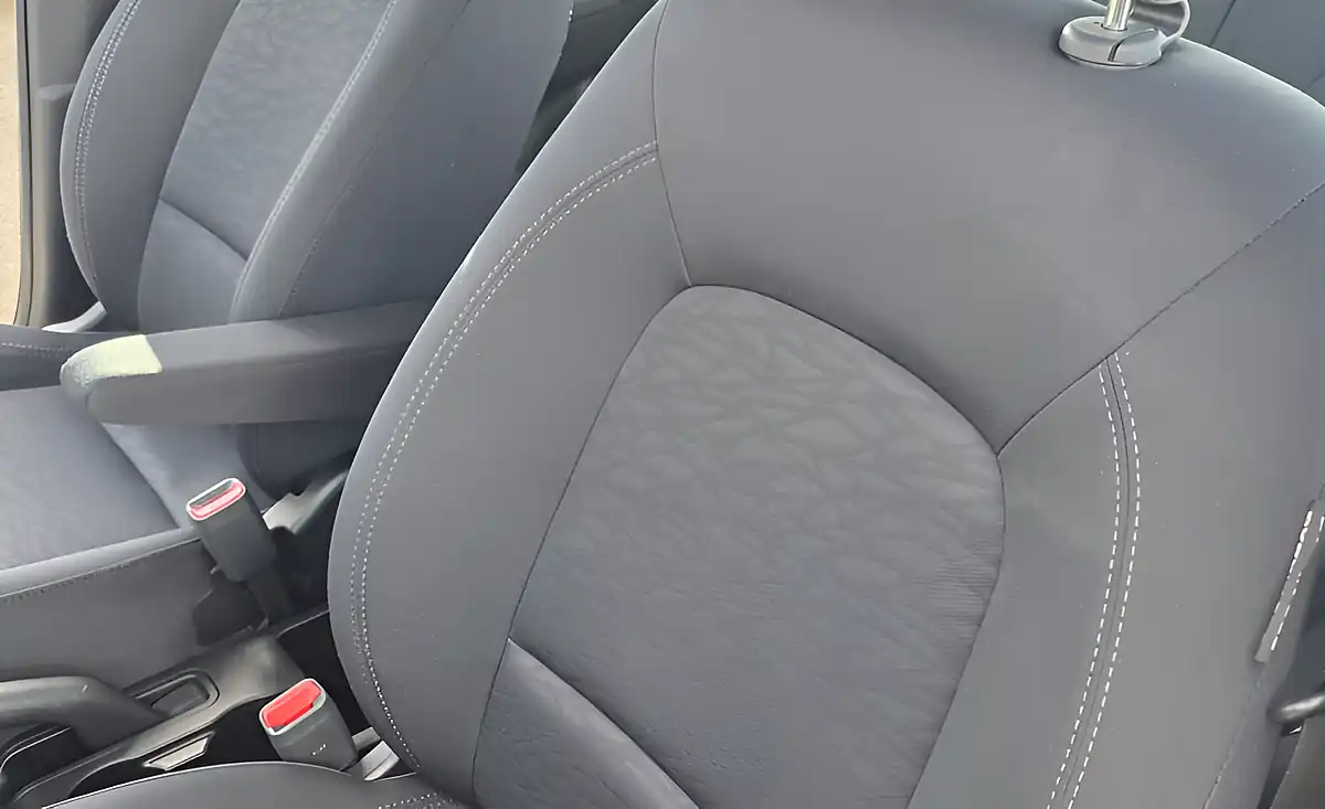 Used 2016 Hyundai iX20 Se Alpine White - Interior and Exterior details 20