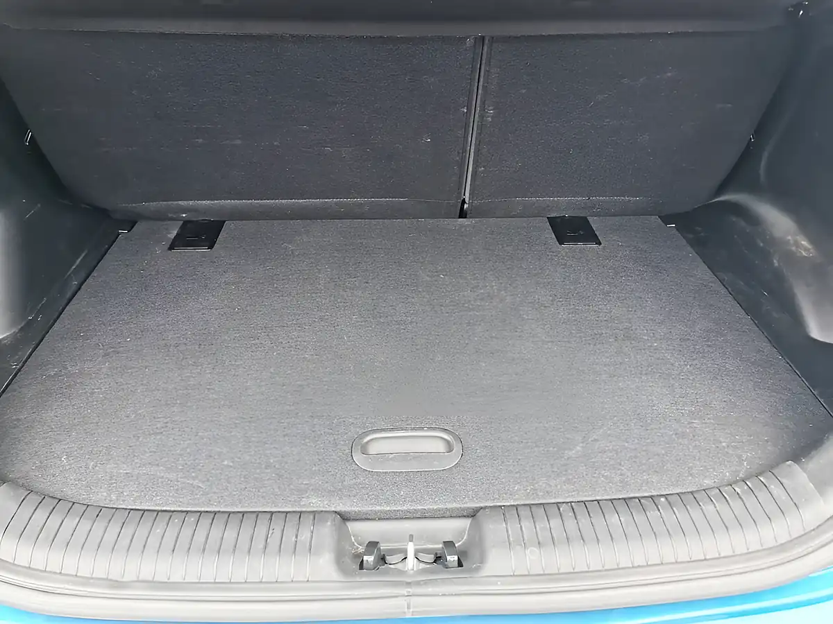 Used 2016 Hyundai Ix20 Se Ara Blue - Interior and Exterior details 12