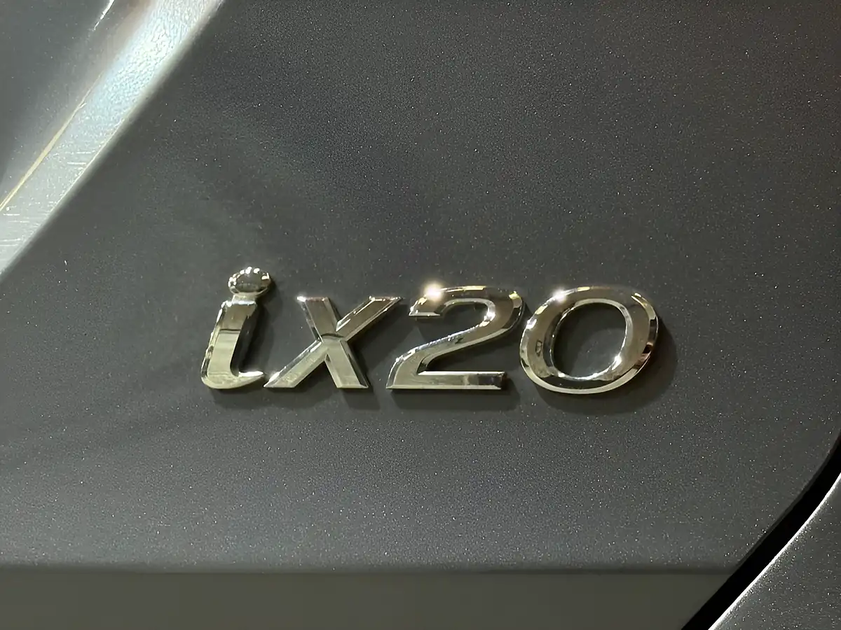 Used 2016 Hyundai Ix20 Se Grey - Interior and Exterior details 12
