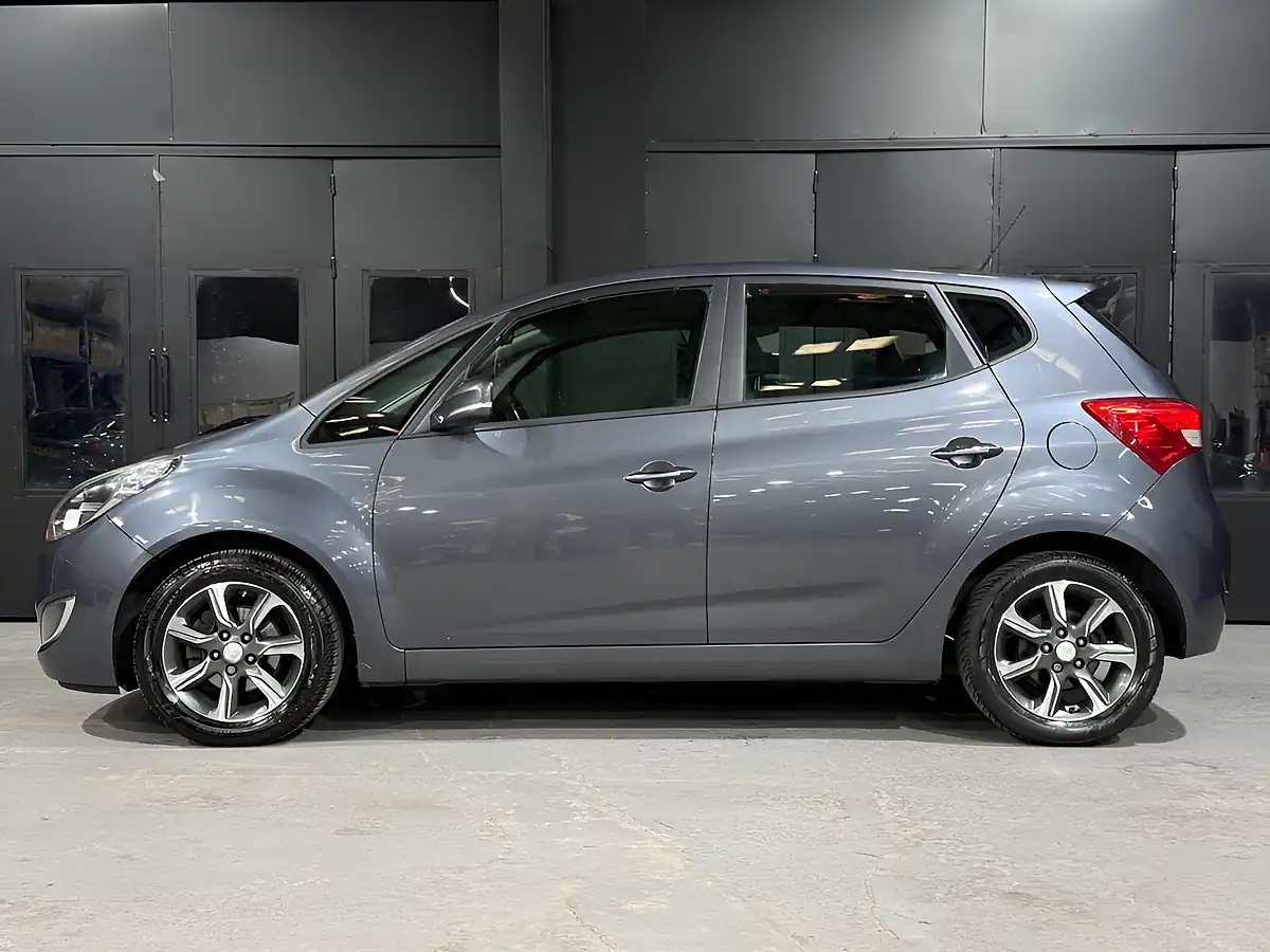 Used 2016 Hyundai Ix20 Se Grey - Interior and Exterior details 14
