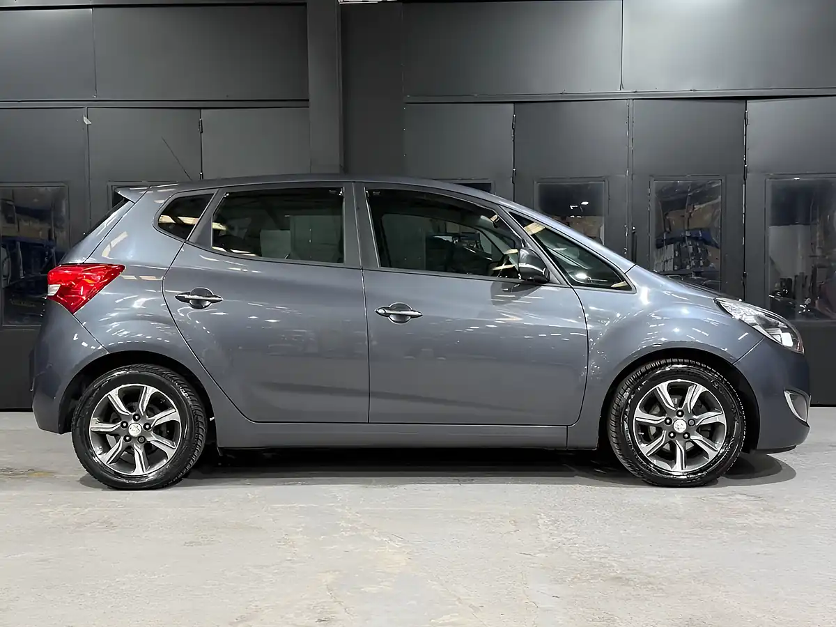 Used 2016 Hyundai Ix20 Se Grey - Interior and Exterior details 3