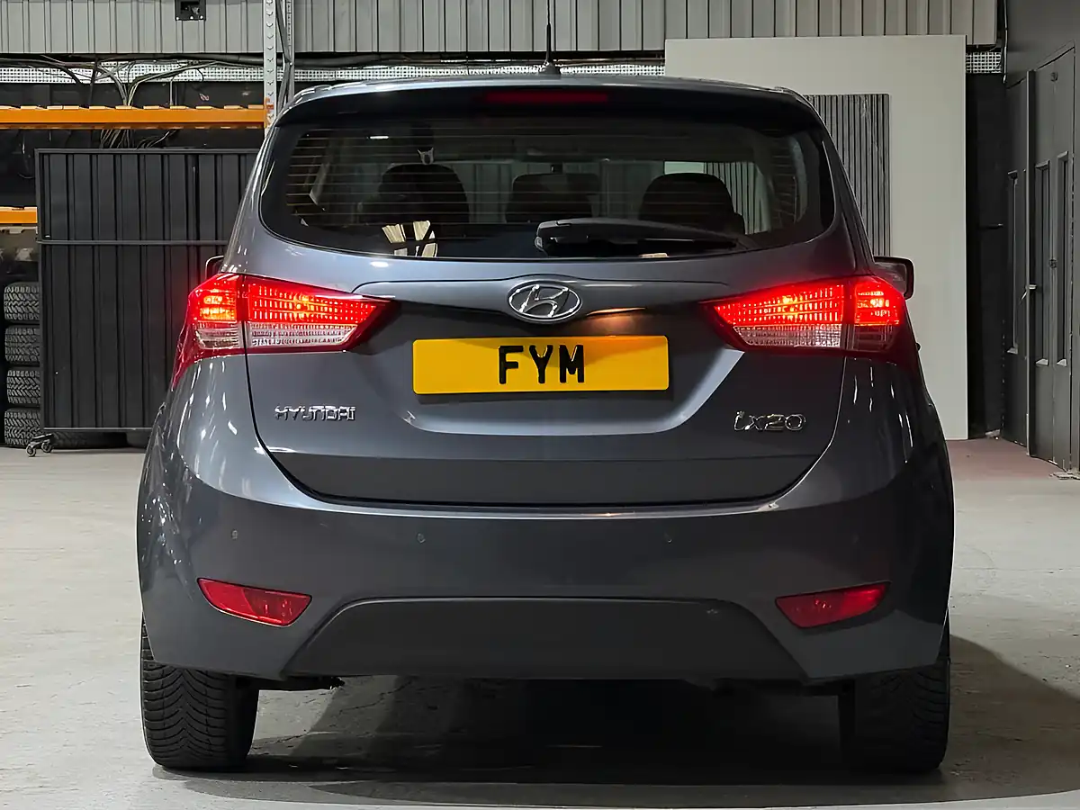 Used 2016 Hyundai Ix20 Se Grey - Interior and Exterior details 6