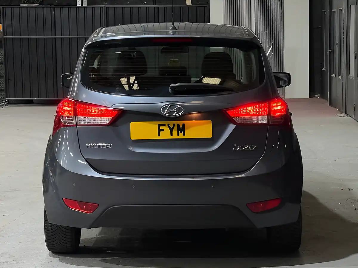 Used 2016 Hyundai Ix20 Se Grey - Interior and Exterior details 7