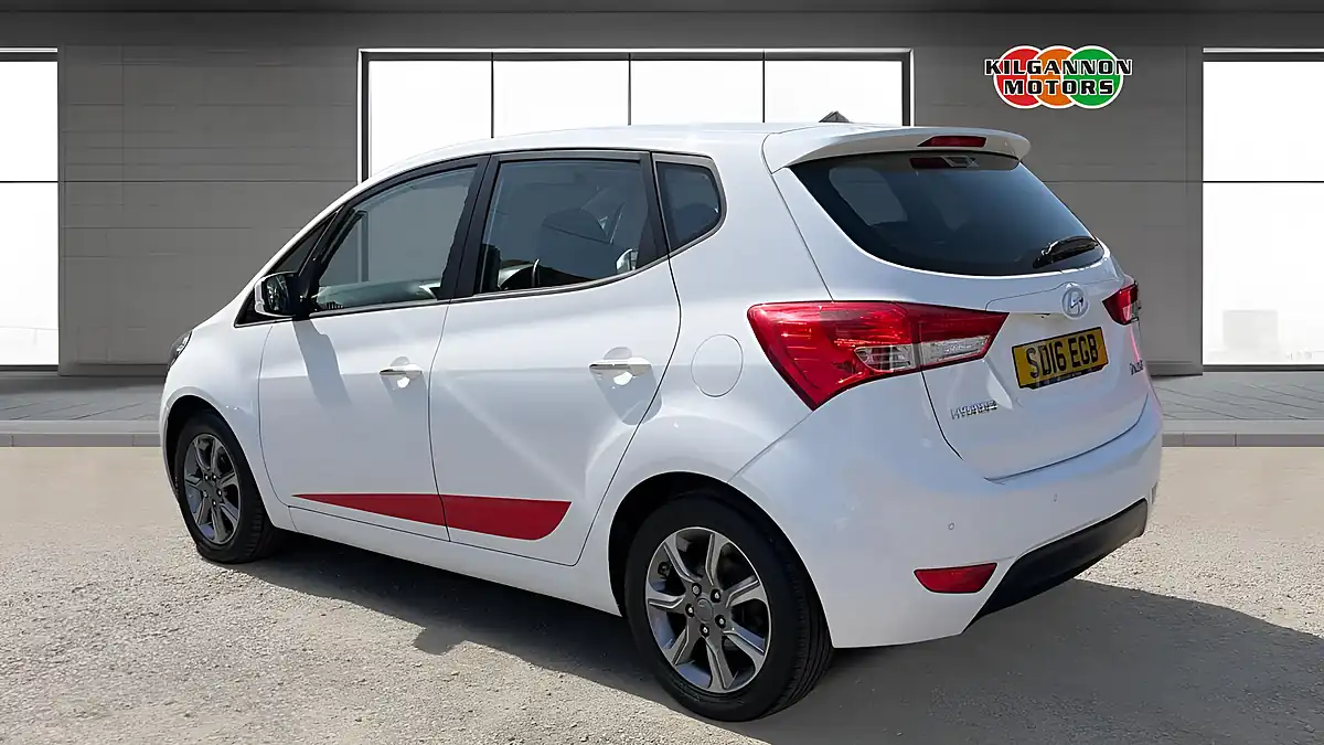 Used 2016 Hyundai Ix20 Se White - Interior and Exterior details 2