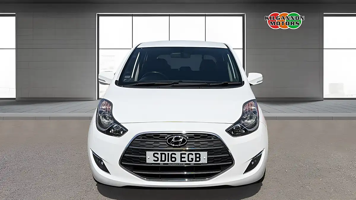 Used 2016 Hyundai Ix20 Se White - Interior and Exterior details 4