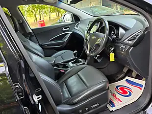 Used 2016 Hyundai Santa Fe Premium Black - Interior and Exterior details 13