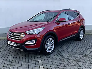 Used 2016 Hyundai Santa Fe Premium Red - Interior and Exterior details 4