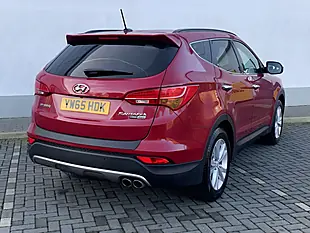 Used 2016 Hyundai Santa Fe Premium Red - Interior and Exterior details 9