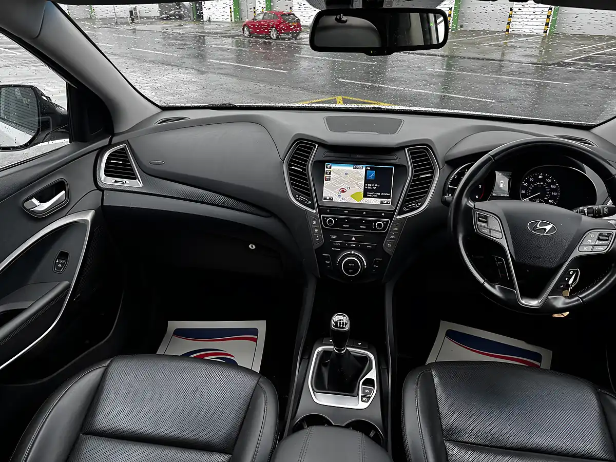 Used 2016 Hyundai Santa Fe Premium White - Interior and Exterior details 11