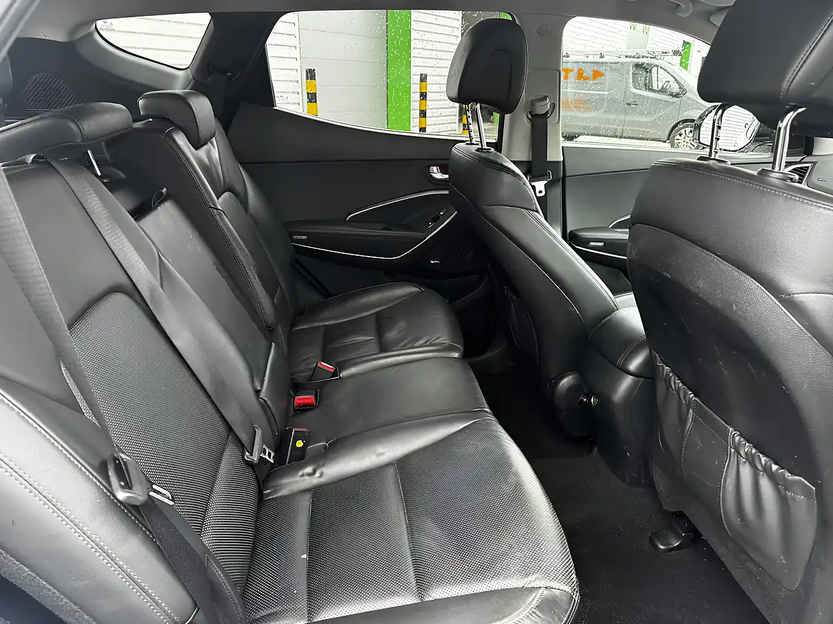 Used 2016 Hyundai Santa Fe Premium White - Interior and Exterior details 12