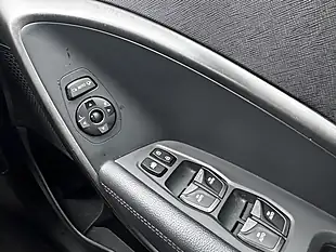 Used 2016 Hyundai Santa Fe Premium White - Interior and Exterior details 15