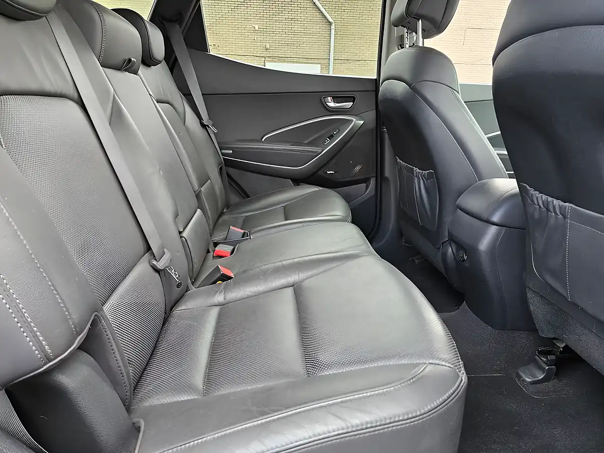Used 2016 Hyundai Santa Fe Premium White - Interior and Exterior details 18