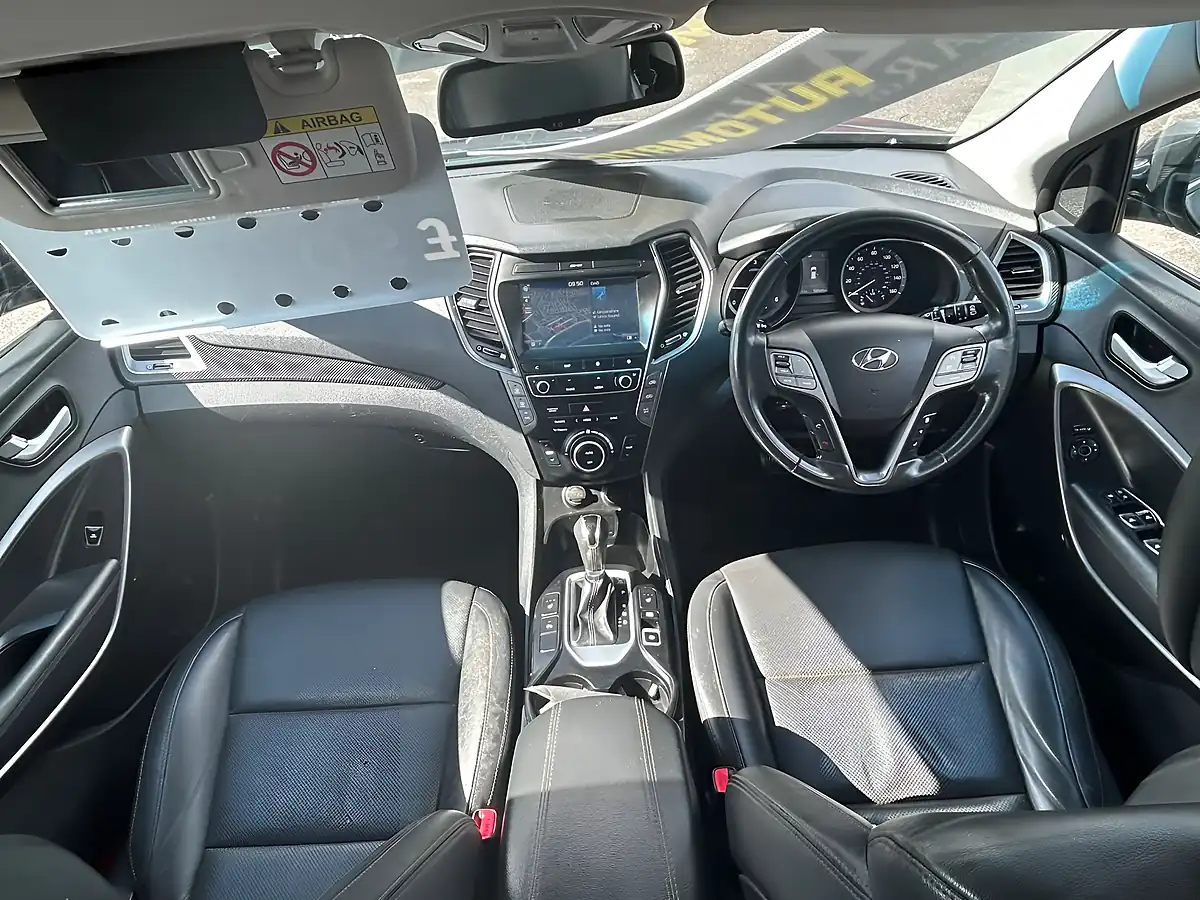 Used 2016 Hyundai Santa Fe Prm Bd Silver - Interior and Exterior details 11