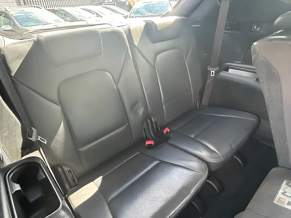 Used 2016 Hyundai Santa Fe Prm Bd Silver - Interior and Exterior details 12