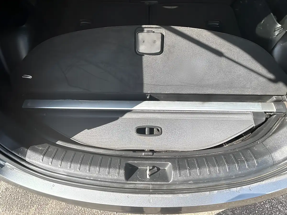 Used 2016 Hyundai Santa Fe Prm Bd Silver - Interior and Exterior details 19