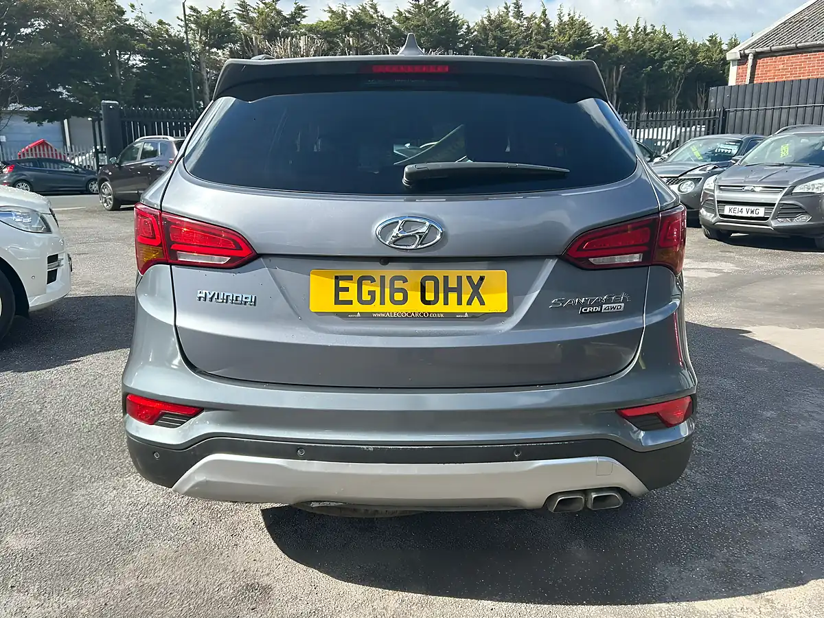 Used 2016 Hyundai Santa Fe Prm Bd Silver - Interior and Exterior details 5