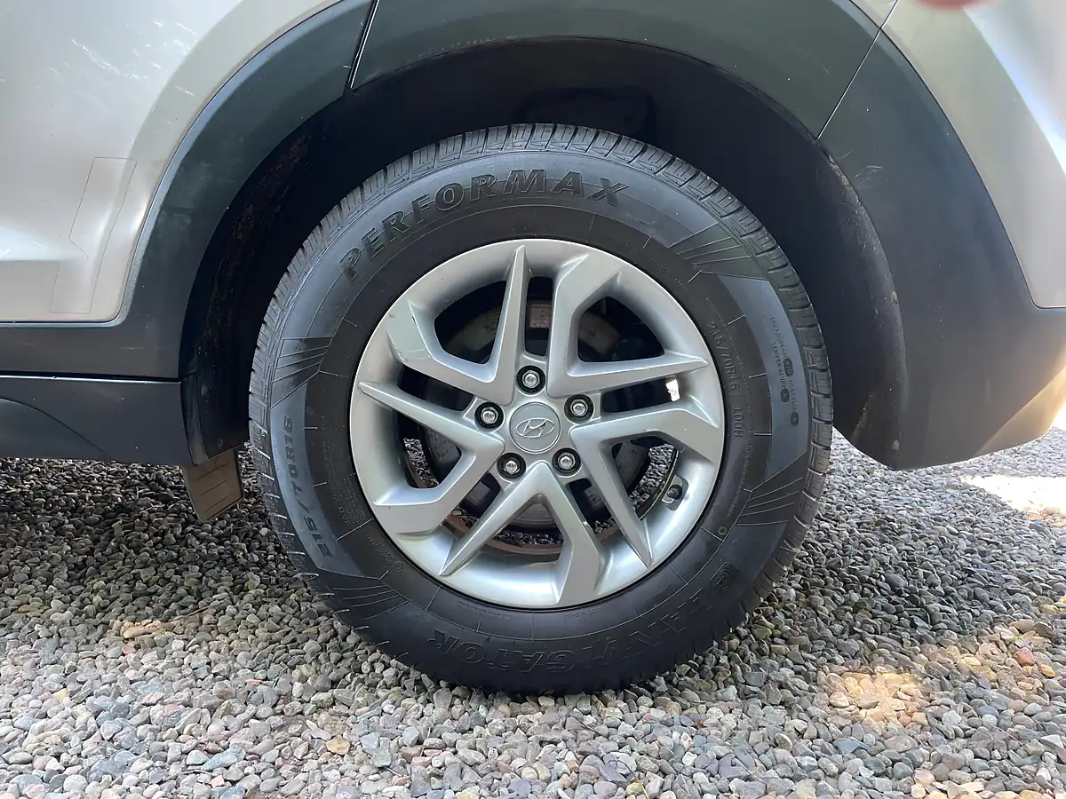 Used 2016 Hyundai Tucson Blue Drive S Beige - Interior and Exterior details 18
