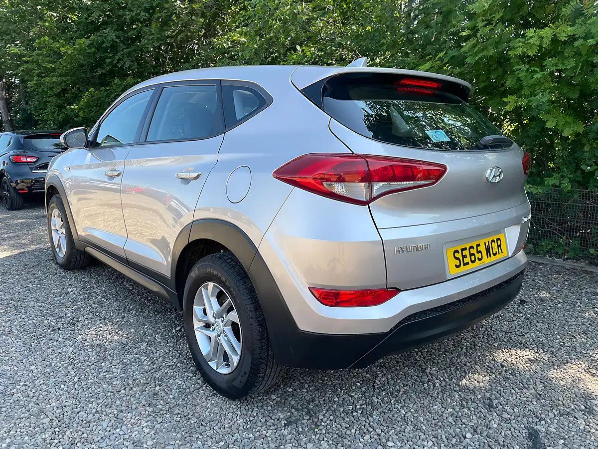 Used 2016 Hyundai Tucson Blue Drive S Beige - Interior and Exterior details 4