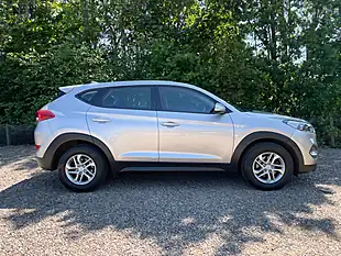 Used 2016 Hyundai Tucson Blue Drive S Beige - Interior and Exterior details 5