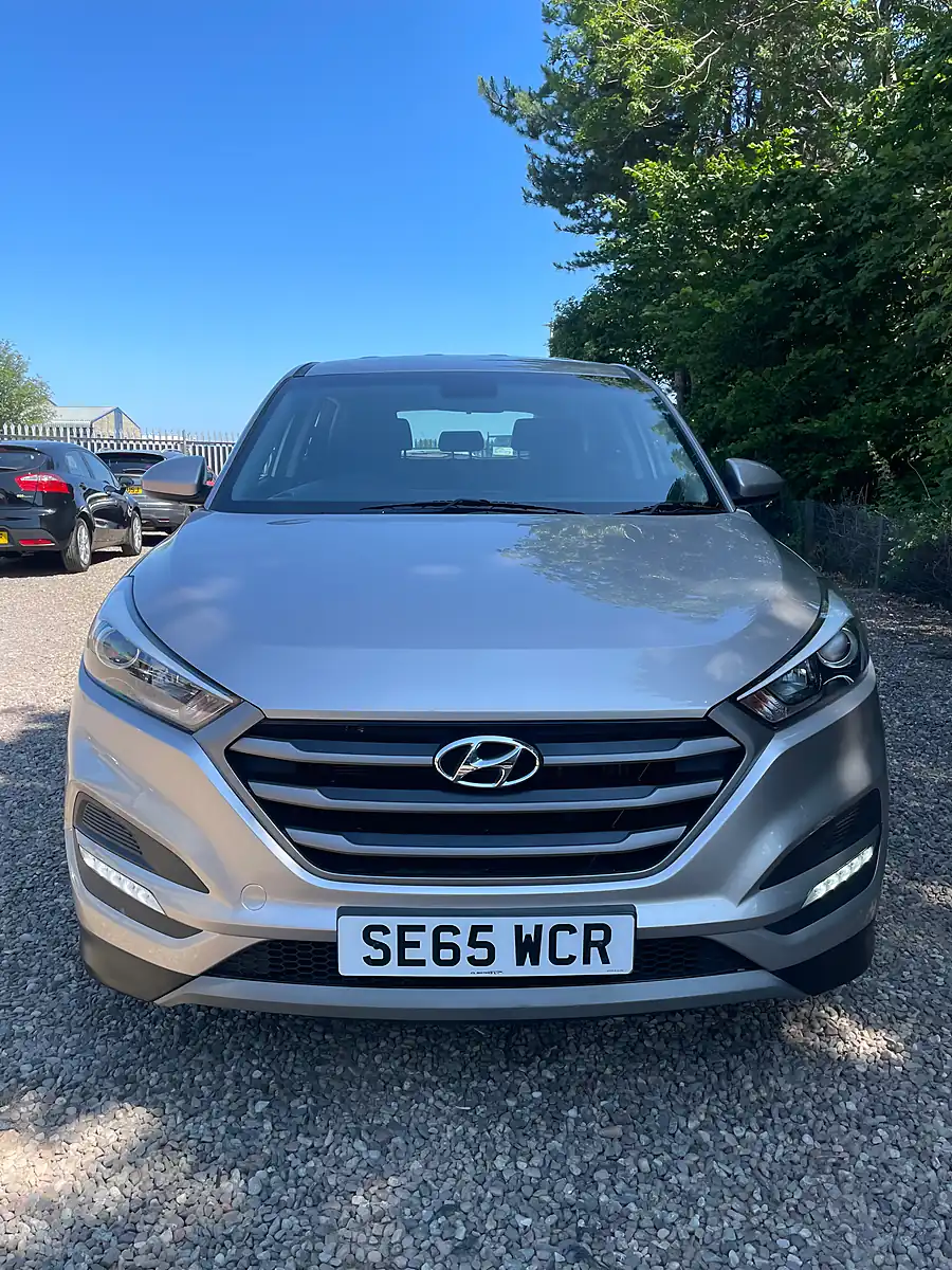 Used 2016 Hyundai Tucson Blue Drive S Beige - Interior and Exterior details 9